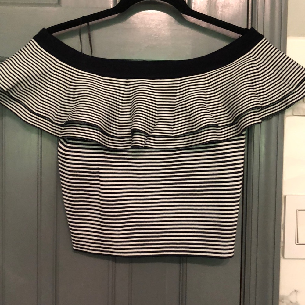 OFF THE SHOULDER STRIPED CROP TOP // NEW W/ TAGS